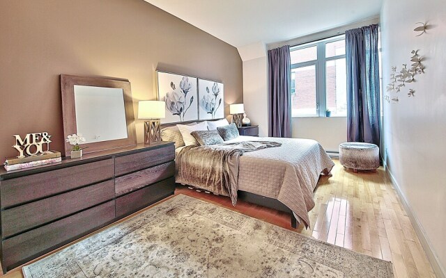 Quartier des Spectacles Downtown Loft Condos