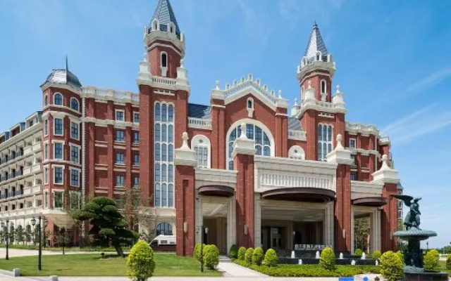 Yancheng Tianmu Hot Spring Resort Hotel