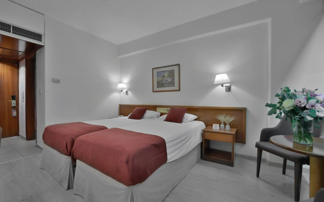 Kapetanios Odysseia Hotel