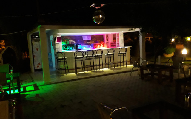 Yavuz Hotel
