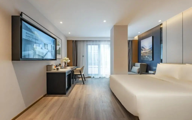Echarm Hotel (Chengdu Chunxi Road Pedestrian Street)
