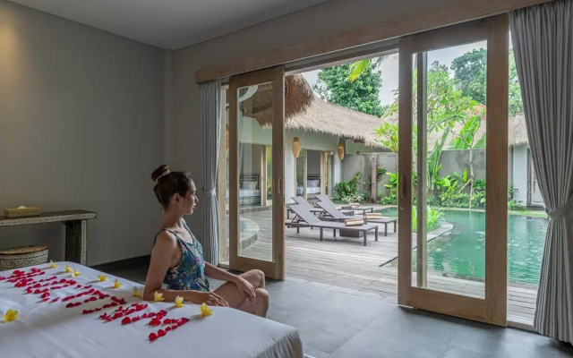 Brand New luxury 3BR Villa Ethnic Ubud 2