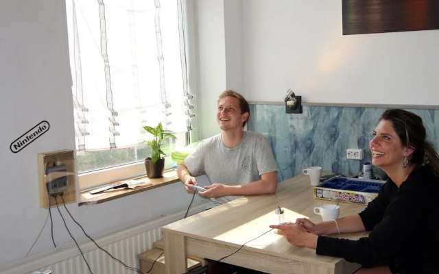 The Penny Pincher Inn - Hostel