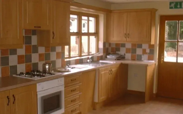 Cashel Lake View Bed and Breakfast