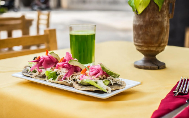 Waye Valladolid Centro – Sustainable, Authentic Experiences & Pet Friendly Boutique Hotel