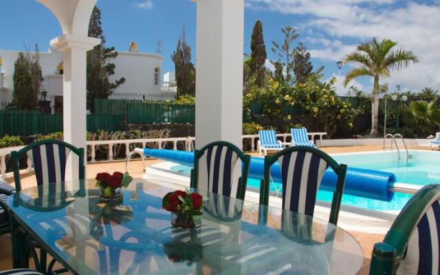 AC Villas Playa Pocillos