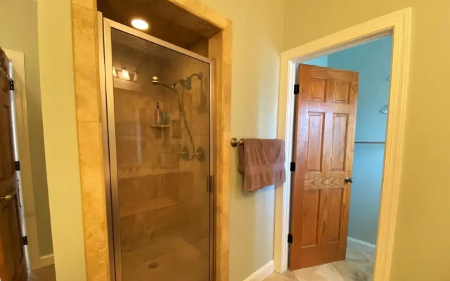 The Salty Sol 6 Bedroom Home