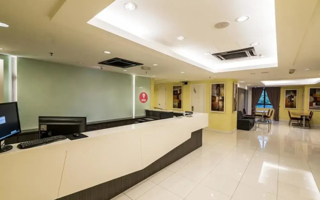 OYO 290 Orange Premier Hotel Shamelin Perkasa