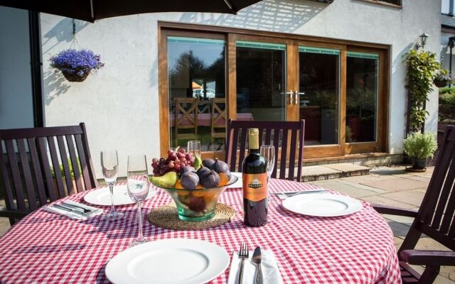 Glan Llyn Guest House