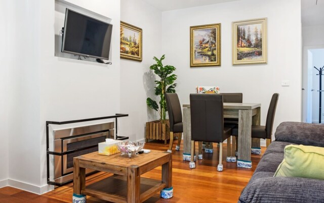 Woody Lifestyle one Bedroom Apartment