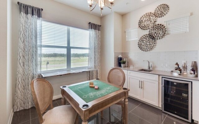 Storey Lake-4741-403sltctdilco 4 Bedroom Condo