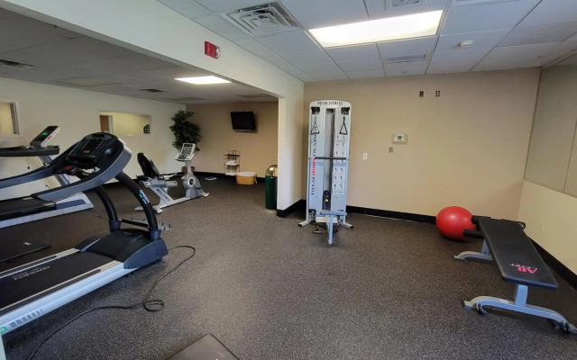 Holiday Inn Express Fayetteville Fort Bragg by IHG