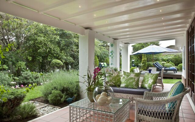 Admiralty Beach House
