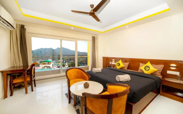 The Hosteller Rishikesh Max