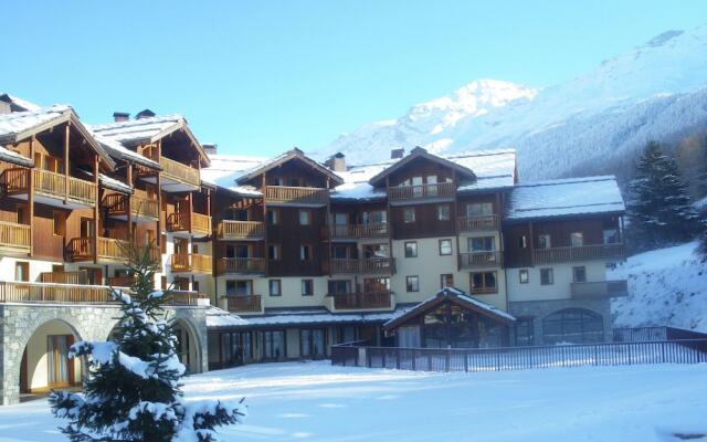 Rustic apartment on the slopes in cozy Val Cenis