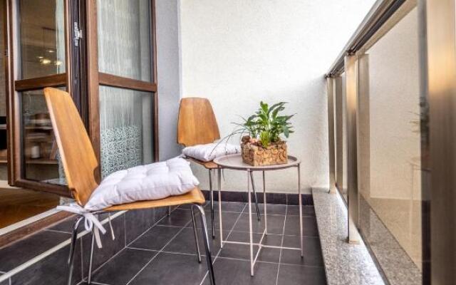 The Boulevard Luxury Apartment