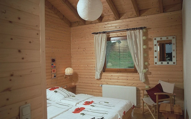 Cozy Chalet With Fireplace, Located in Wooded Area