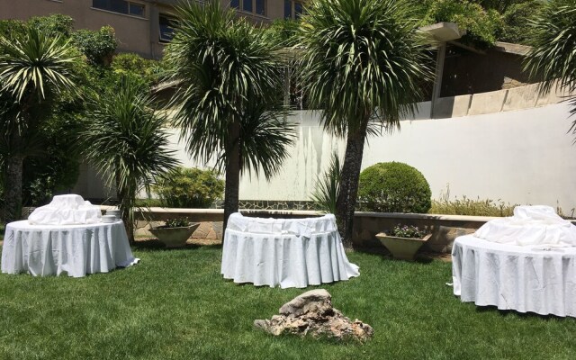 La Cittadella Dell'Oasi Hotel
