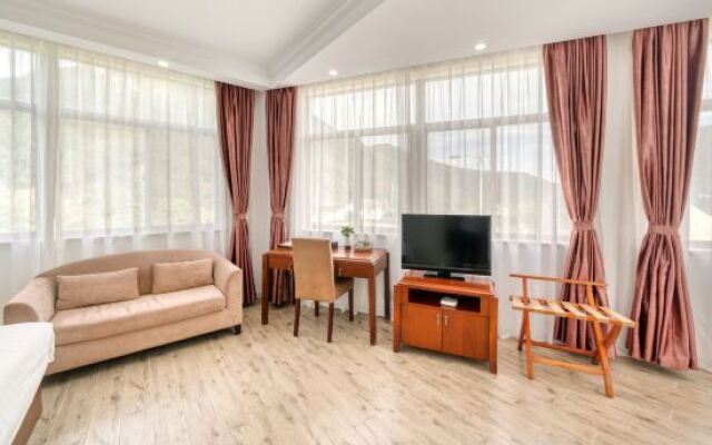 Sunny Resort Jiulong Lake Health Pavilion
