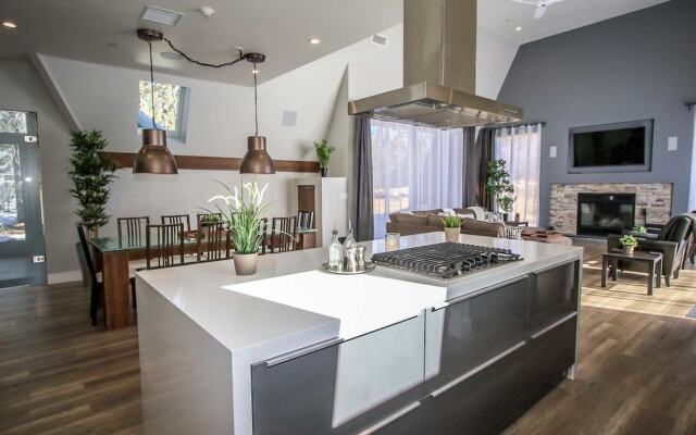 Glass Peak 1597 by RedAwning