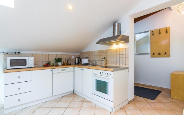 Stunning Home in Musalez With Wifi and 1 Bedrooms