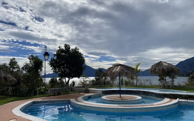 Hotel Tzanjuyu Bay