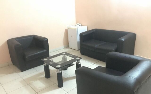 Meadway Luxury Hotels