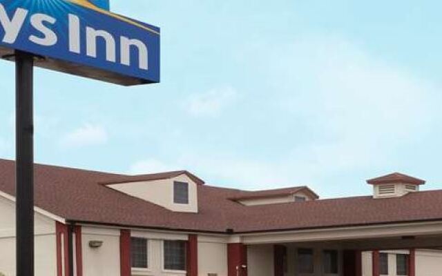 Days Inn by Wyndham Shawnee