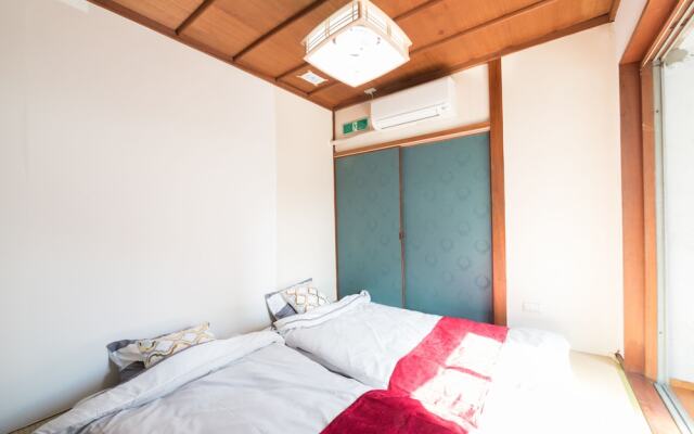 Naha Condominium Maejima House