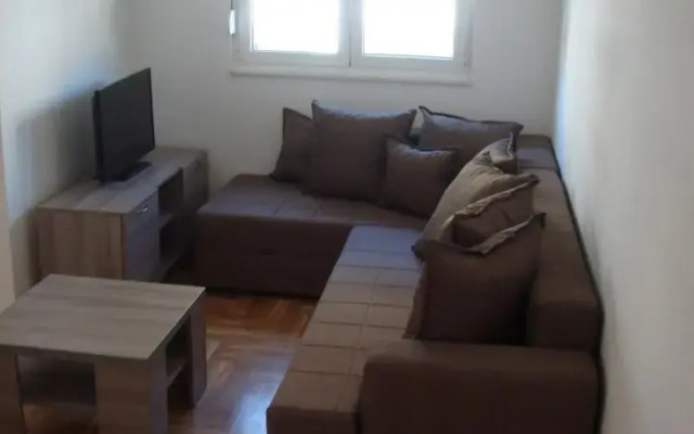 Apartments Tipon