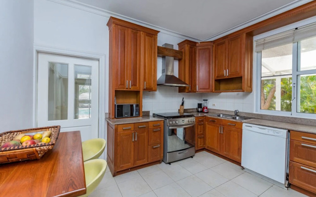 5-star villa near Playa Blanca Beach