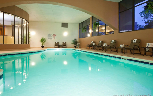 Radisson Hotel Milwaukee West