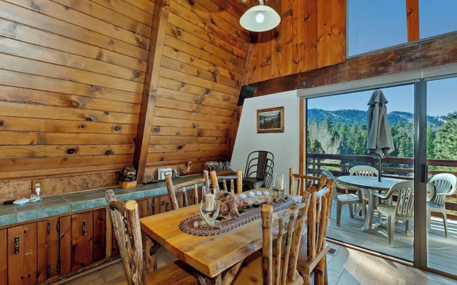 Yosemite Pines Cabin - Sleeps 8