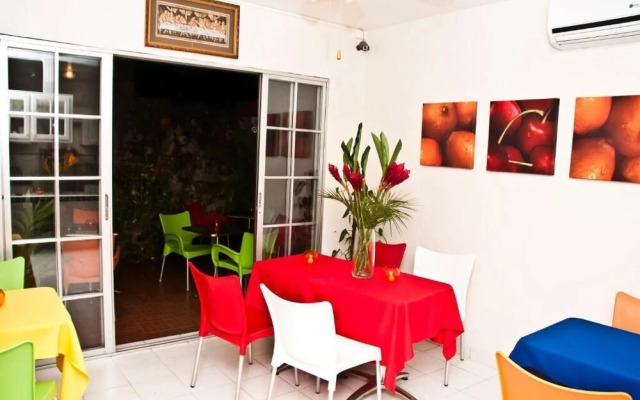 Guacamaya Inn B&B