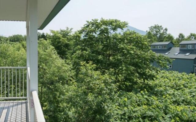 Yotei Townhouse - 2 bedrooms with covered BBQ deck