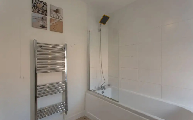 Townhouse @ Briggs Avenue Crewe