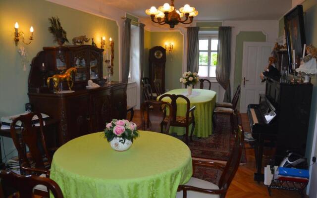 Guesthouse Leški Dvor