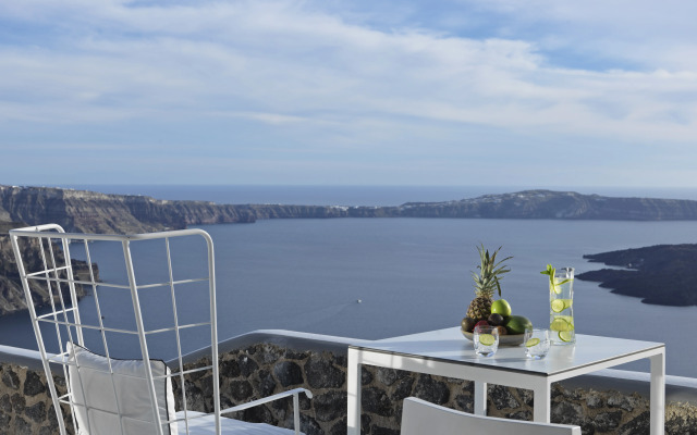 Katikies Chromata Santorini - The Leading Hotels of the World