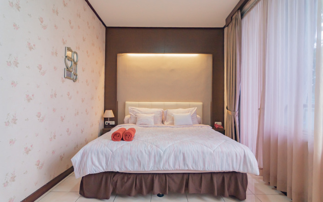 Rizh Hotel