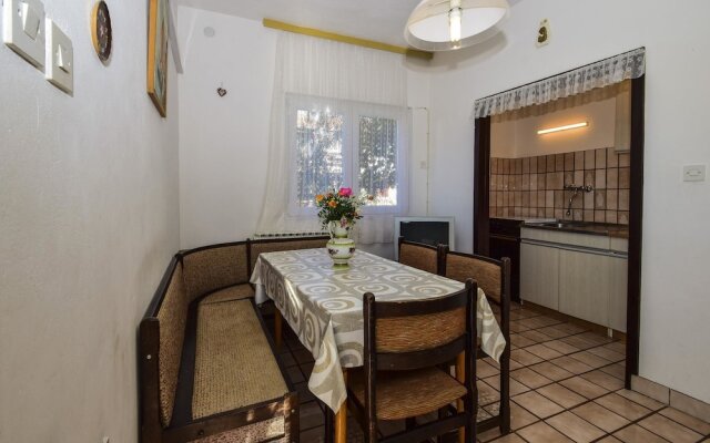 Apartments Milenko / Three Bedrooms A2