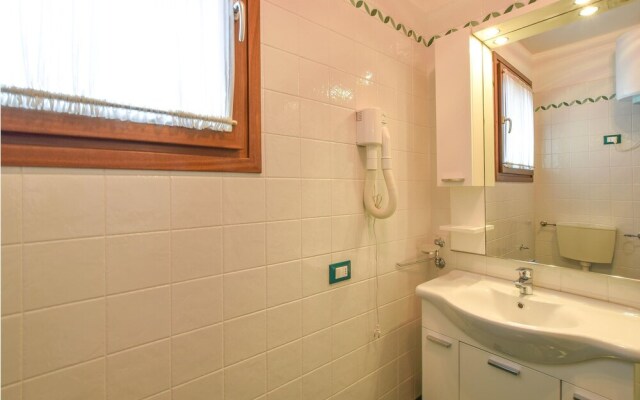 Beautiful Apartment in Albarella With