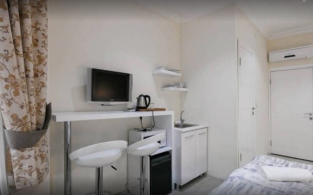 Mayata Suites Hotel