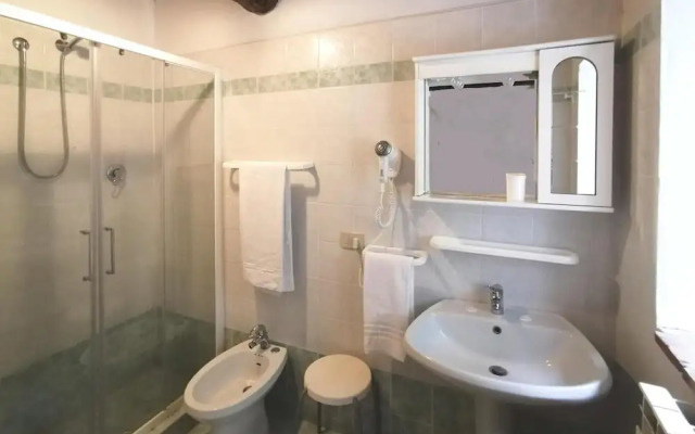 Charming Villa in Tuscany With Pool & Views