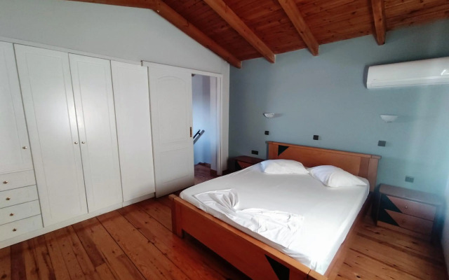 Hotel Athena