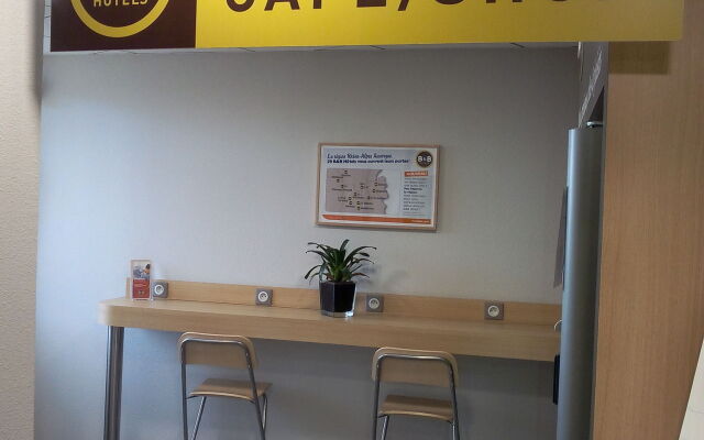 B&B HOTEL Clermont-Ferand Nord Riom