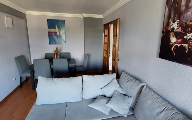 Matosinhos SEA Side 2BD by Vacationy