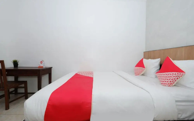 Super OYO 2803 Orchid House