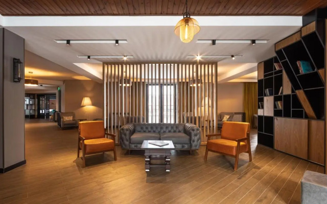 Hotel Komorebi