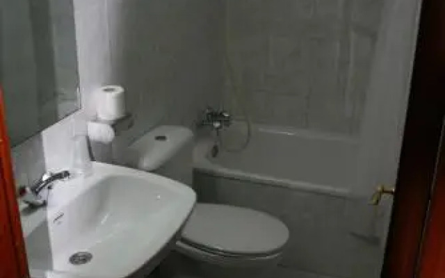 Hostal Puente de Piedra