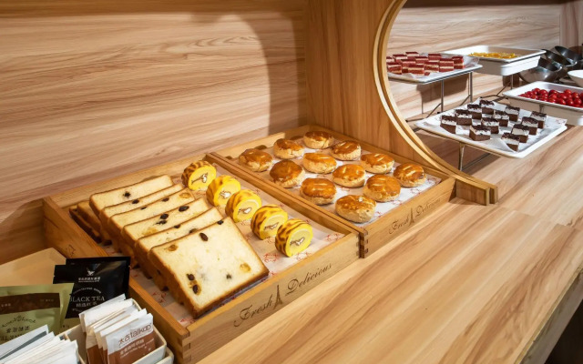 Vienna International Hotel (Shenzhen Airport Hangcheng)